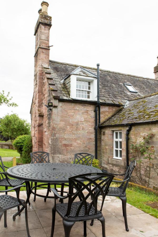 Drumlanrig Mains Holiday home